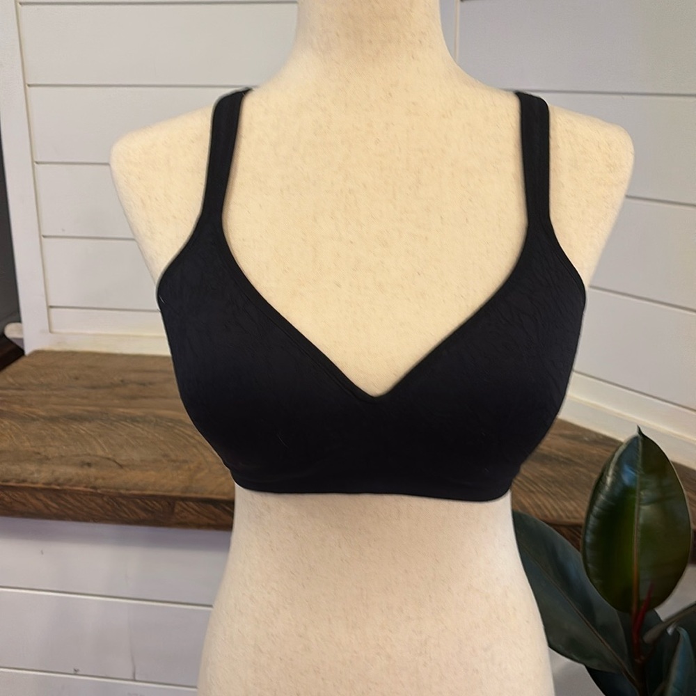 black carol hachmen bra